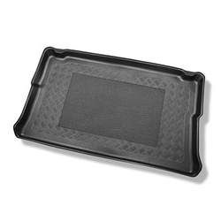 Tapis de coffre adapté pour Nissan NV300 Van (11.2016-....) - bac de coffre - protection de coffre voiture - version courte (short); version pour le transport de passagers (break / tour); derriere 3e rangée de sieges; sièges non coulissants, montés sur cr