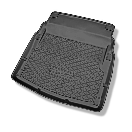 Tapis de coffre adapté pour Mercedes-Benz Classe E W212 Berline (03.2009-03.2016) - bac de coffre - protection de coffre voiture - sans cavités ; la surface du coffre se lève près de sièges arrière